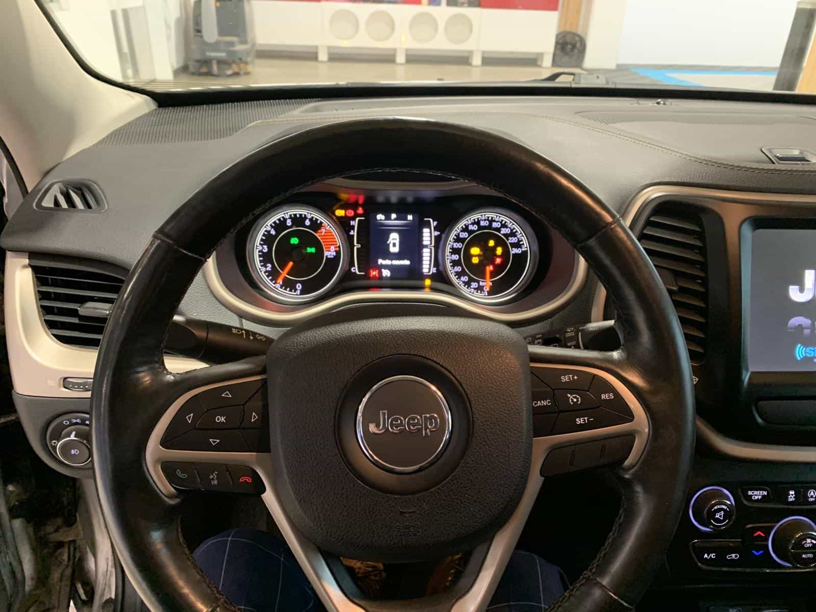 Image 16 Jeep Cherokee North 2016