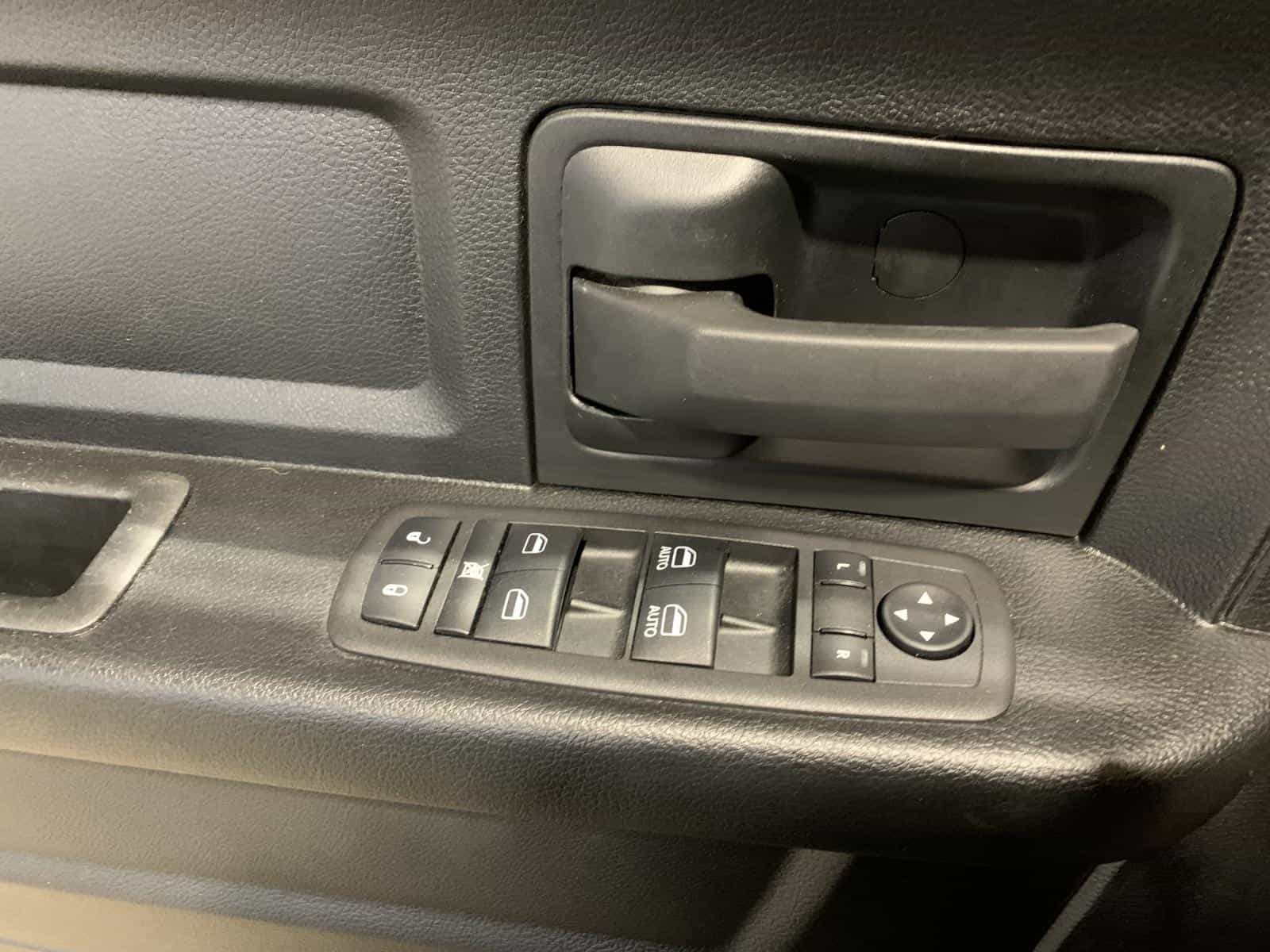 Image 26 RAM 1500 Classic Tradesman 2023