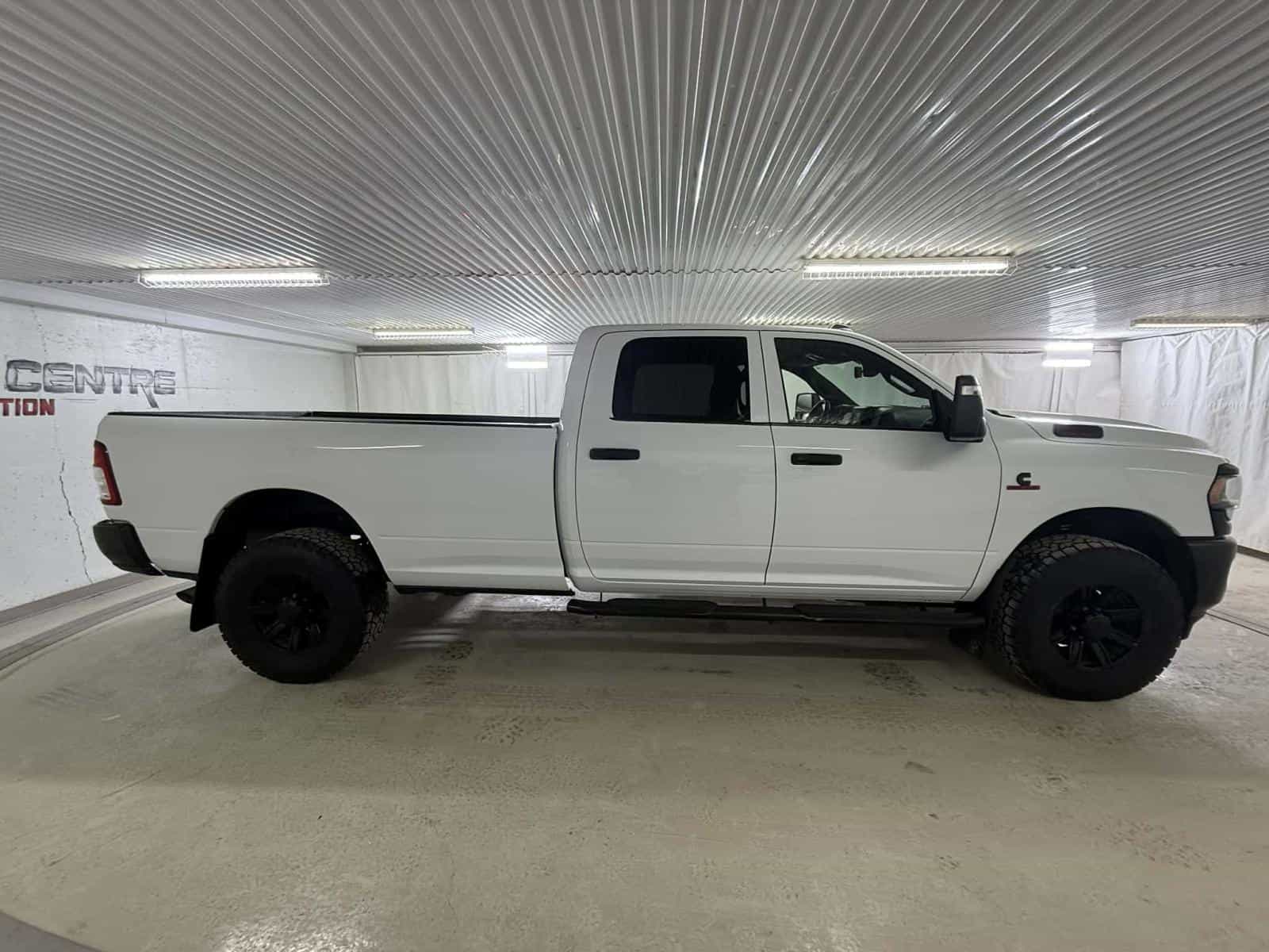 2023 RAM 2500 Tradesman Tradesman - Image 6