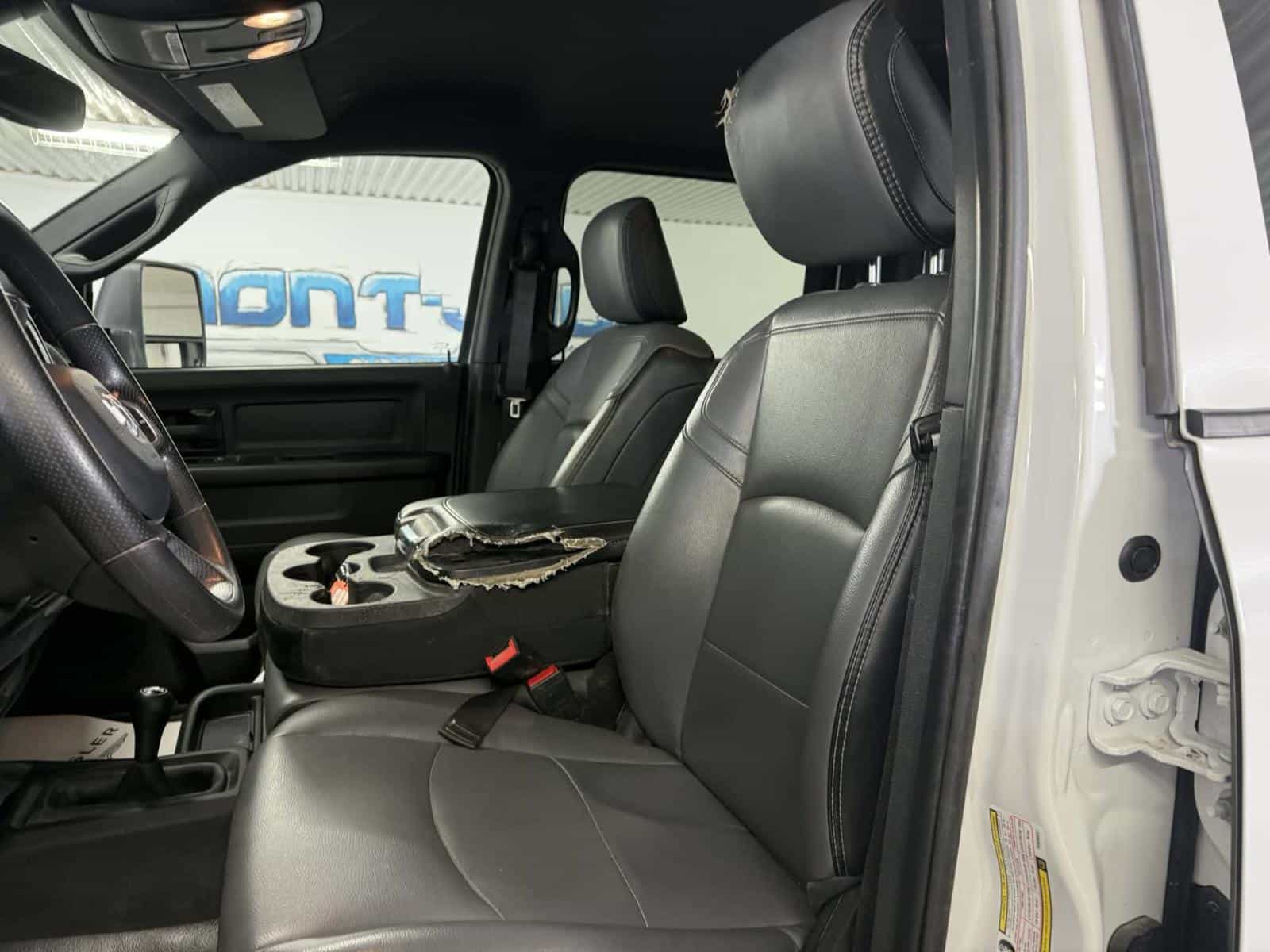 2023 RAM 2500 Tradesman Tradesman - Image 10