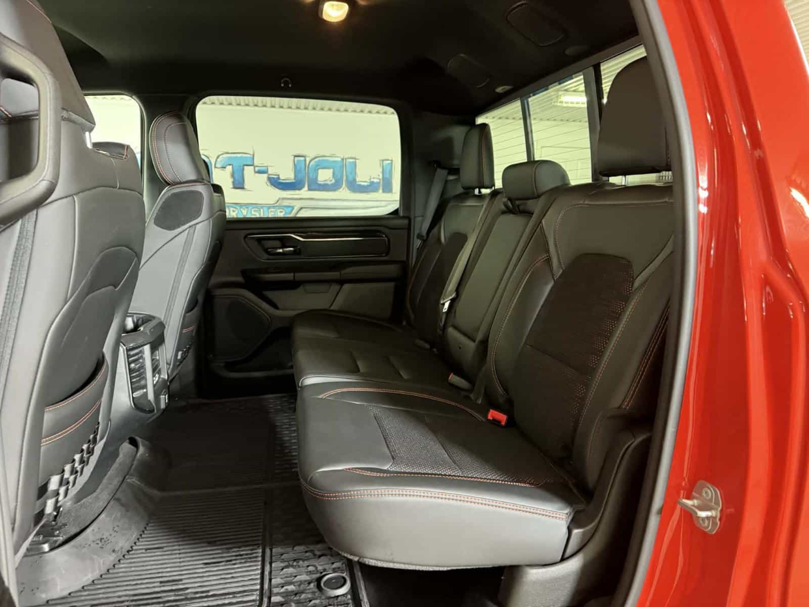 2021 RAM 1500 Big Horn/Lone Star Big Horn - Image 9