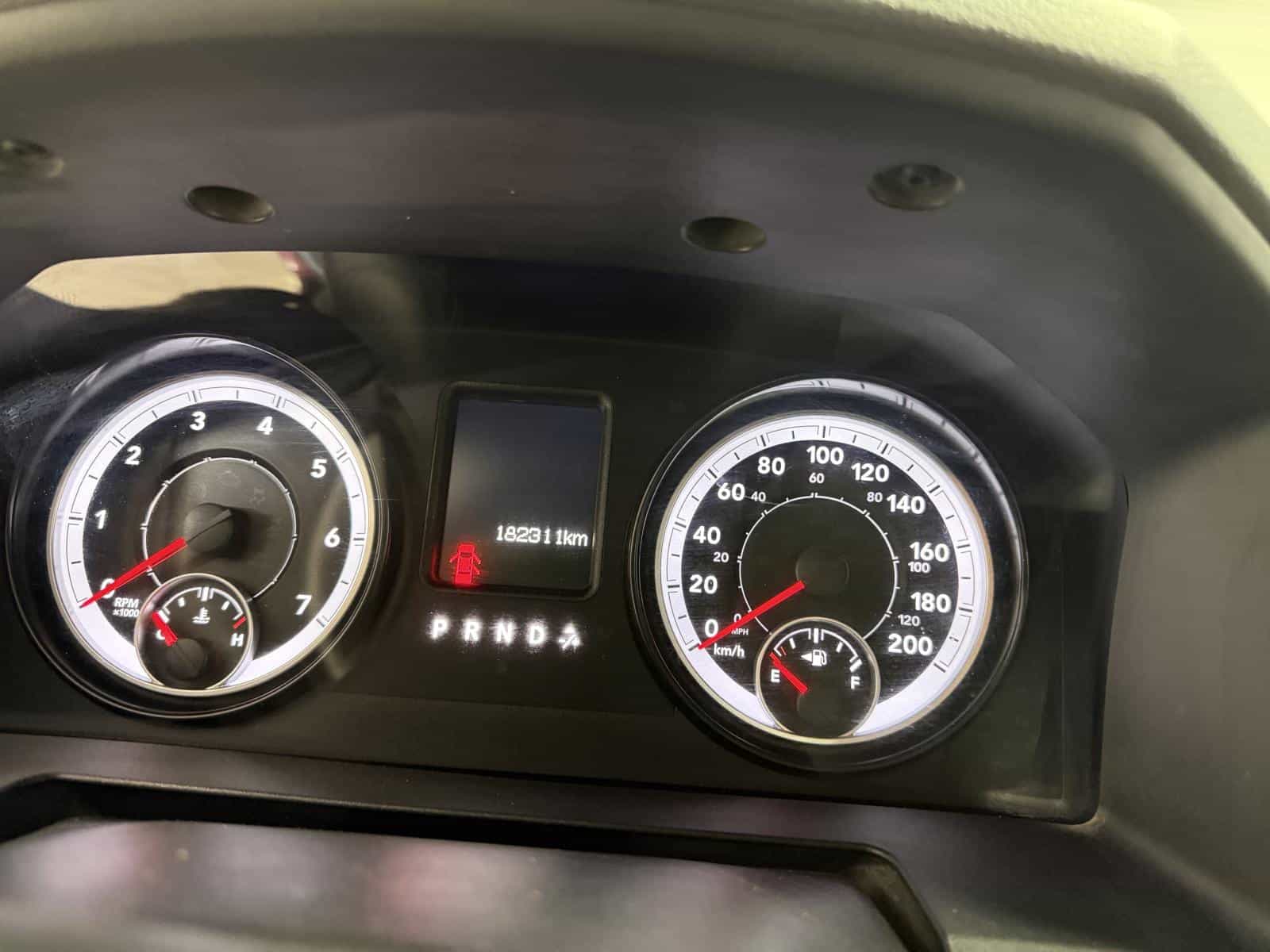 Image 15 RAM 1500 ST 2015