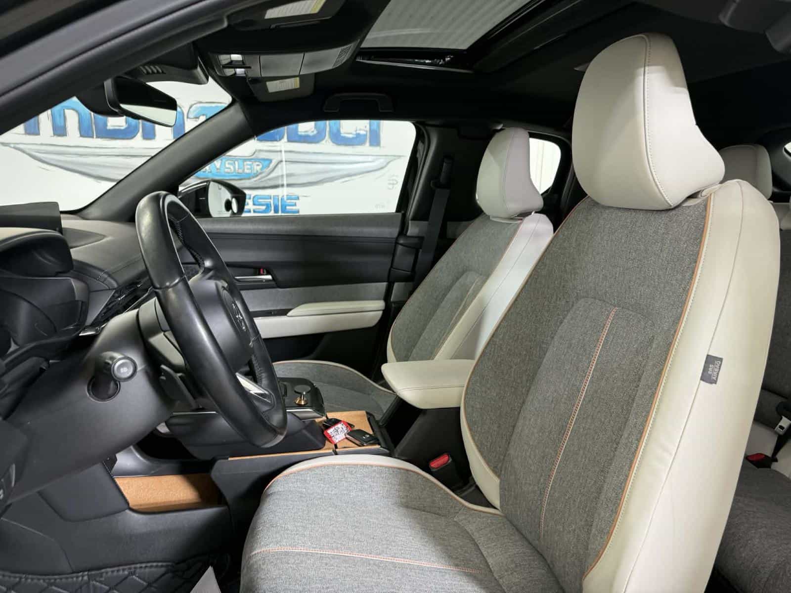 Image 14 Mazda MX-30 GT 2022