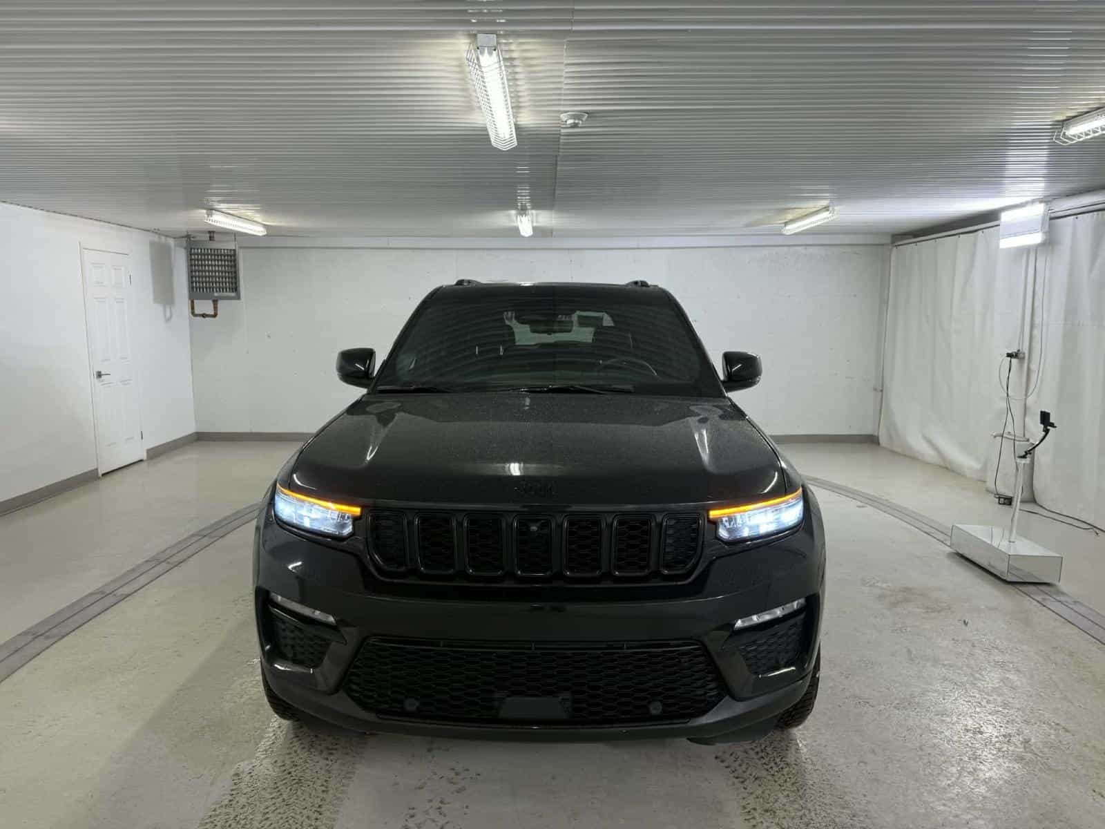 Image 9 Jeep Grand Cherokee Limited 2024