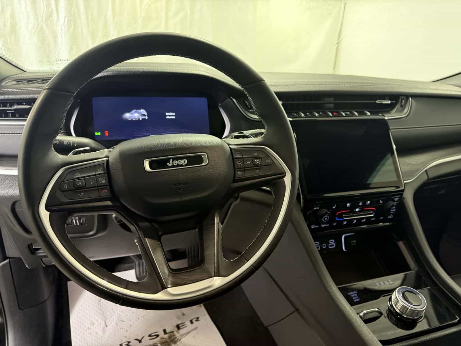 Image 15 Jeep Grand Cherokee Limited 2024