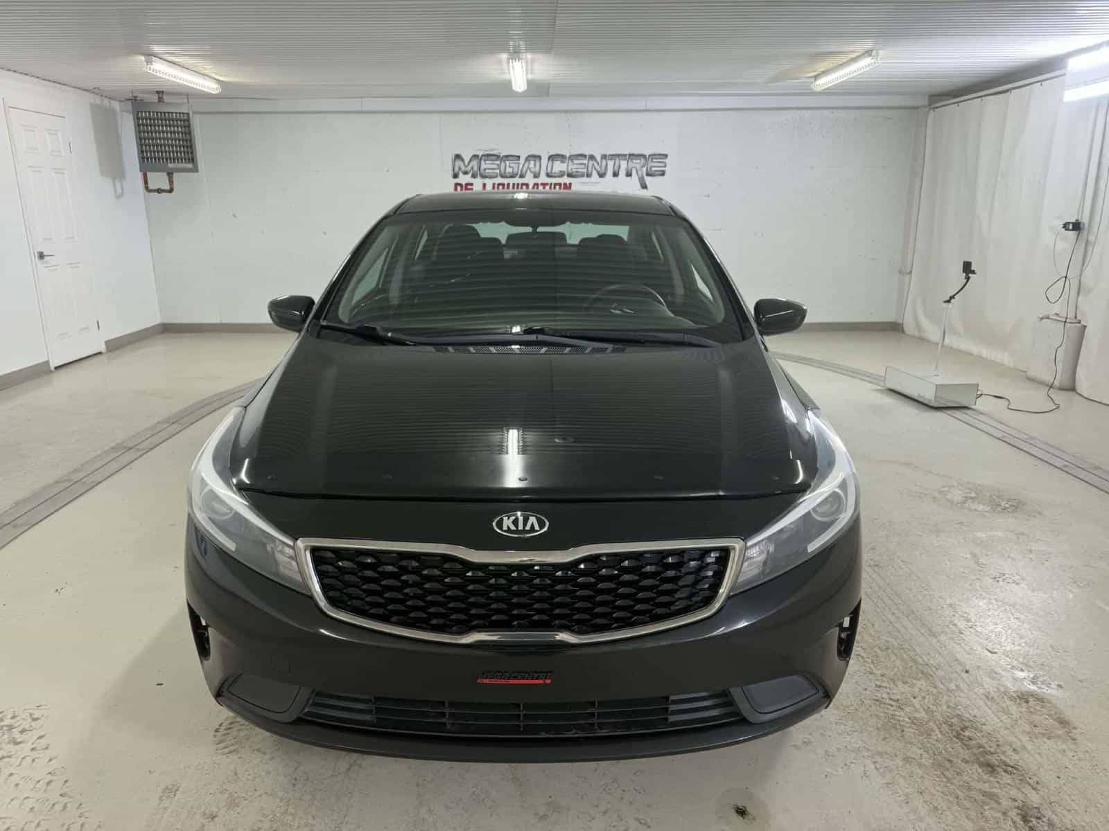 Image 9 Kia Forte LX 2017