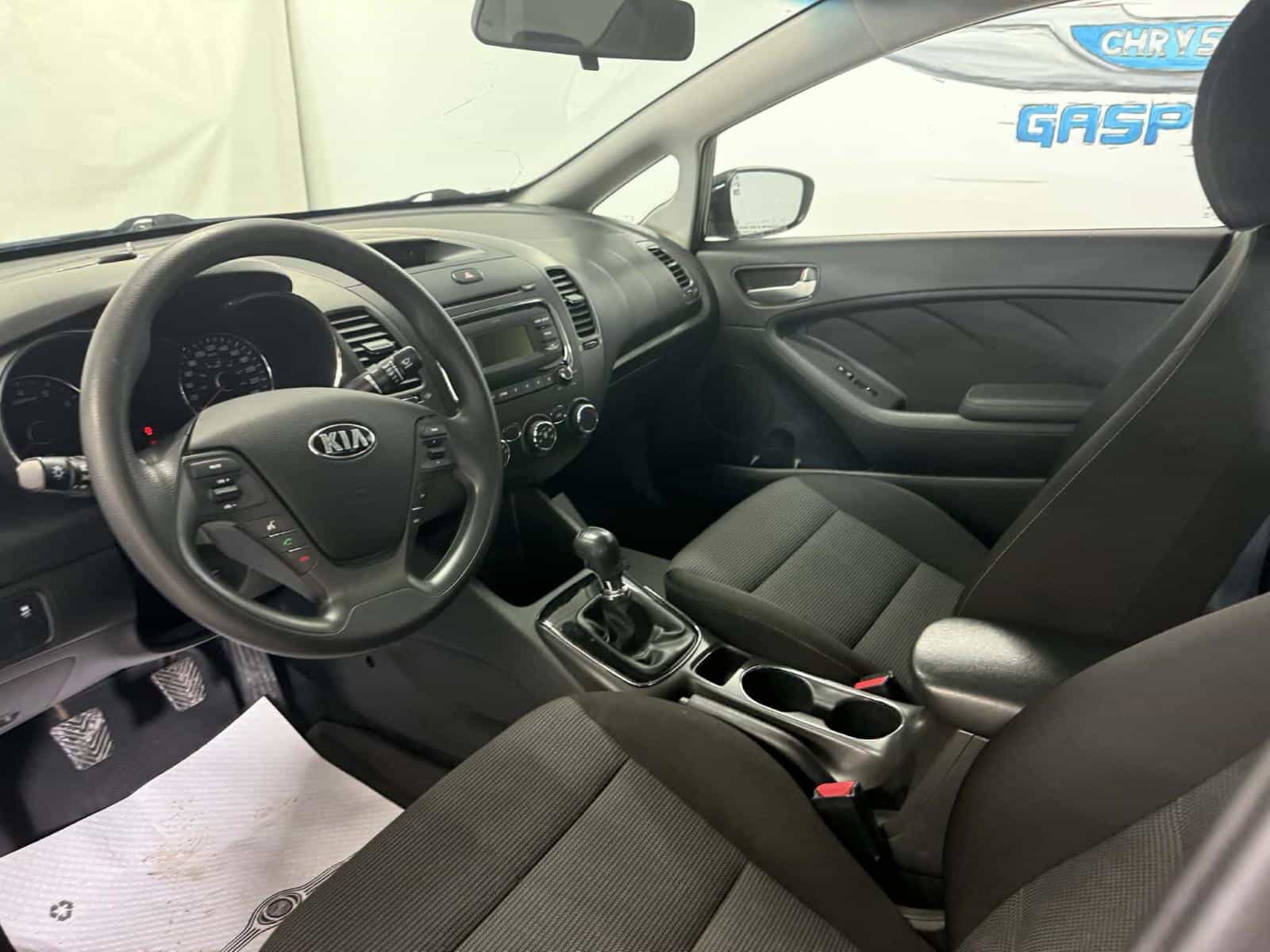 Image 15 Kia Forte LX 2017