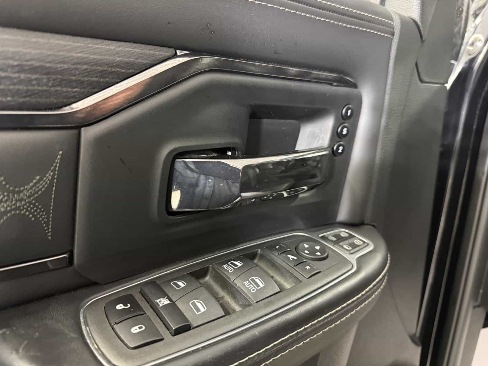 Image 15 RAM 2500 Limited 2024