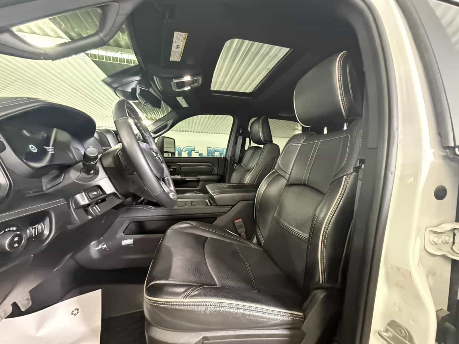 Image 14 RAM 2500 Limited 2024