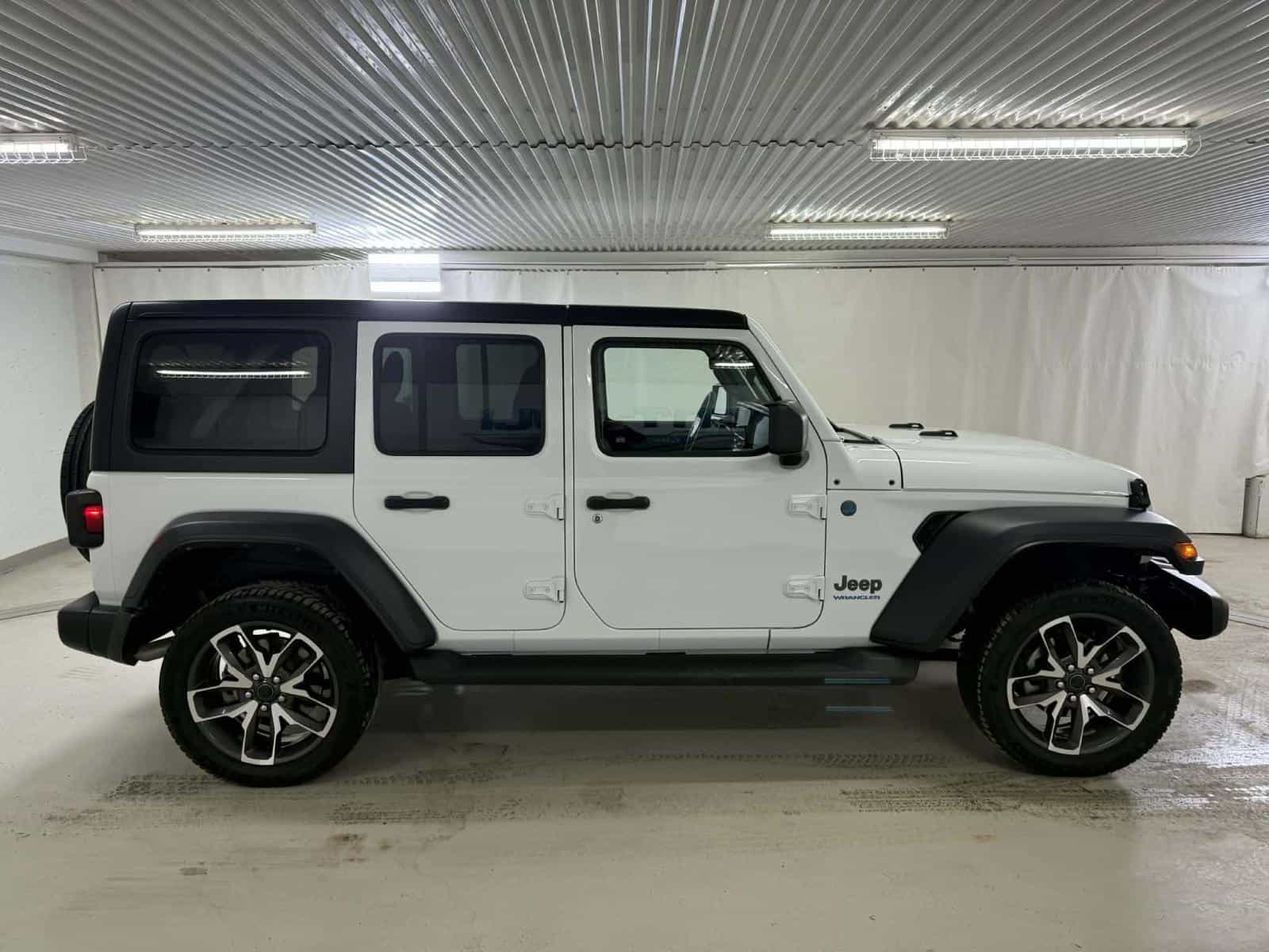 Image 7 Jeep Wrangler Sport S 2025