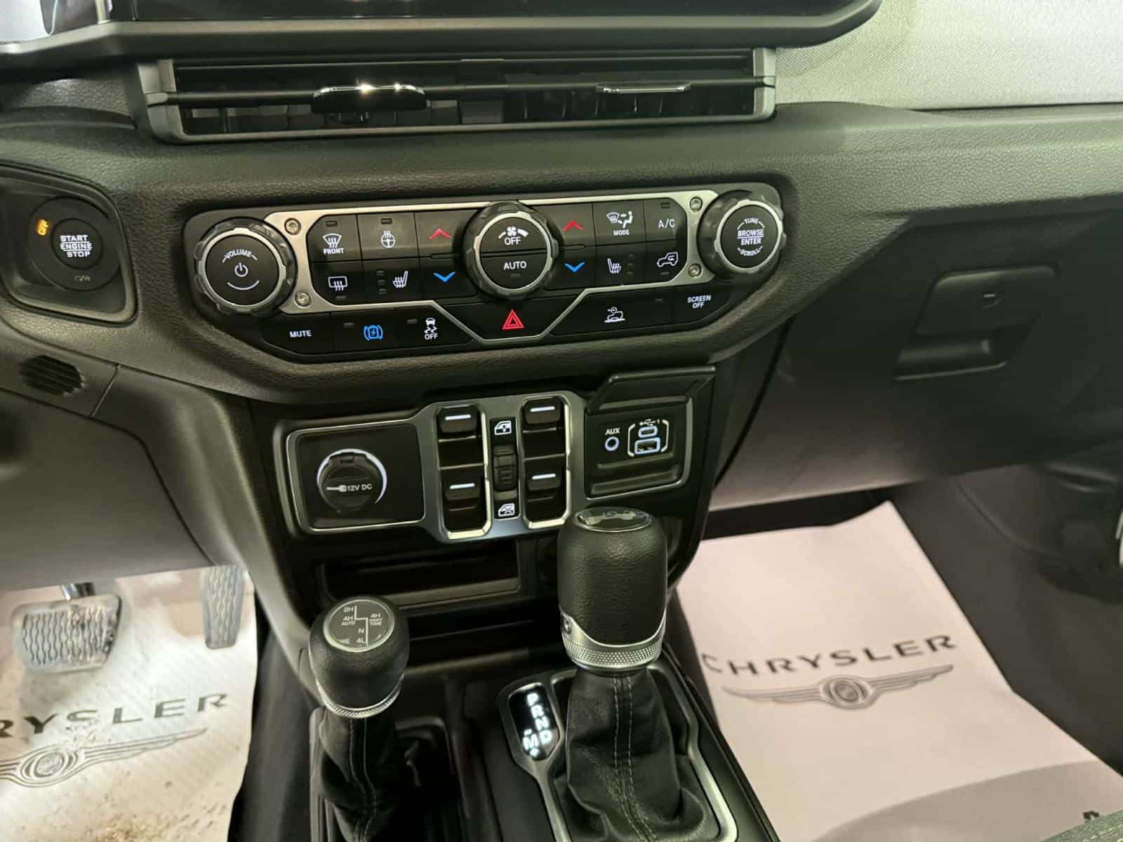 Image 14 Jeep Wrangler Sport S 2025